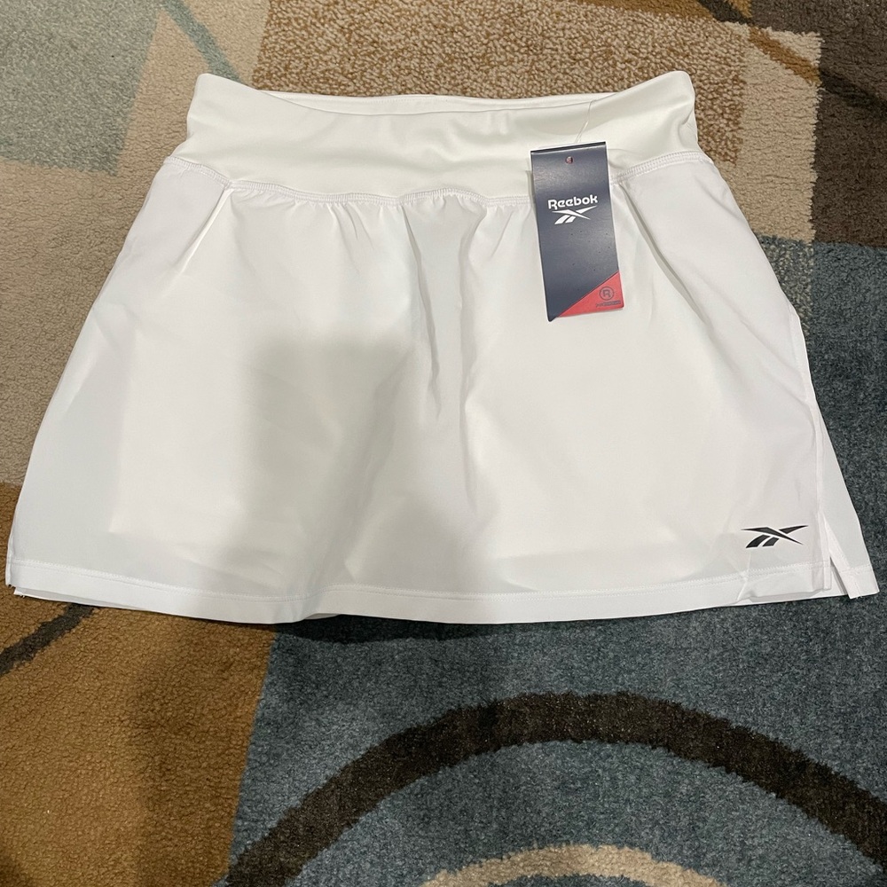 Reebok White Women’s Athletic Skort with Logo NWT